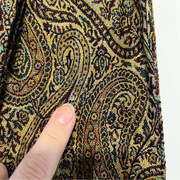Sambar | Paisley Scarf - Picture 8 of 10